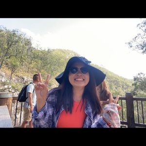 Meet your Posher, Van